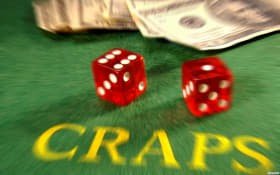 Kontrol sentuh dan tombol spin di aplikasi cermat4d